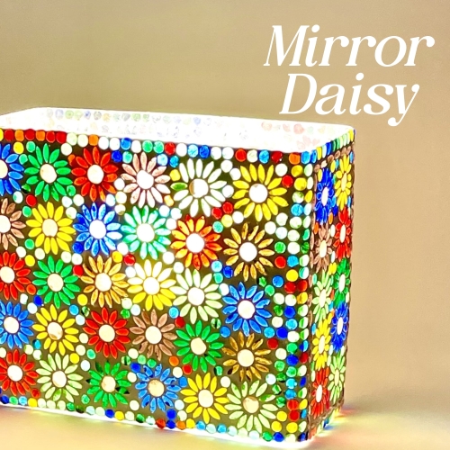family 31 - Mirror Daisy