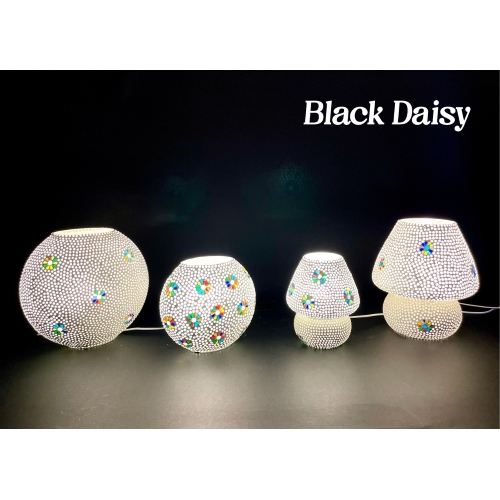 family 94 - Black Daisy